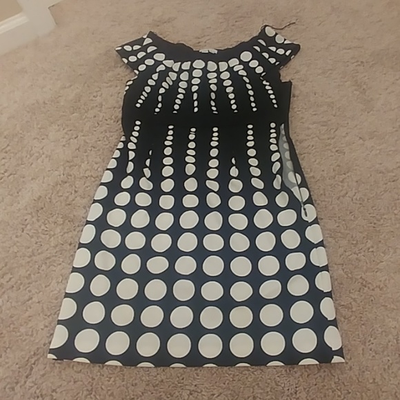 Black and white polk-a-dot dress - Picture 2 of 2